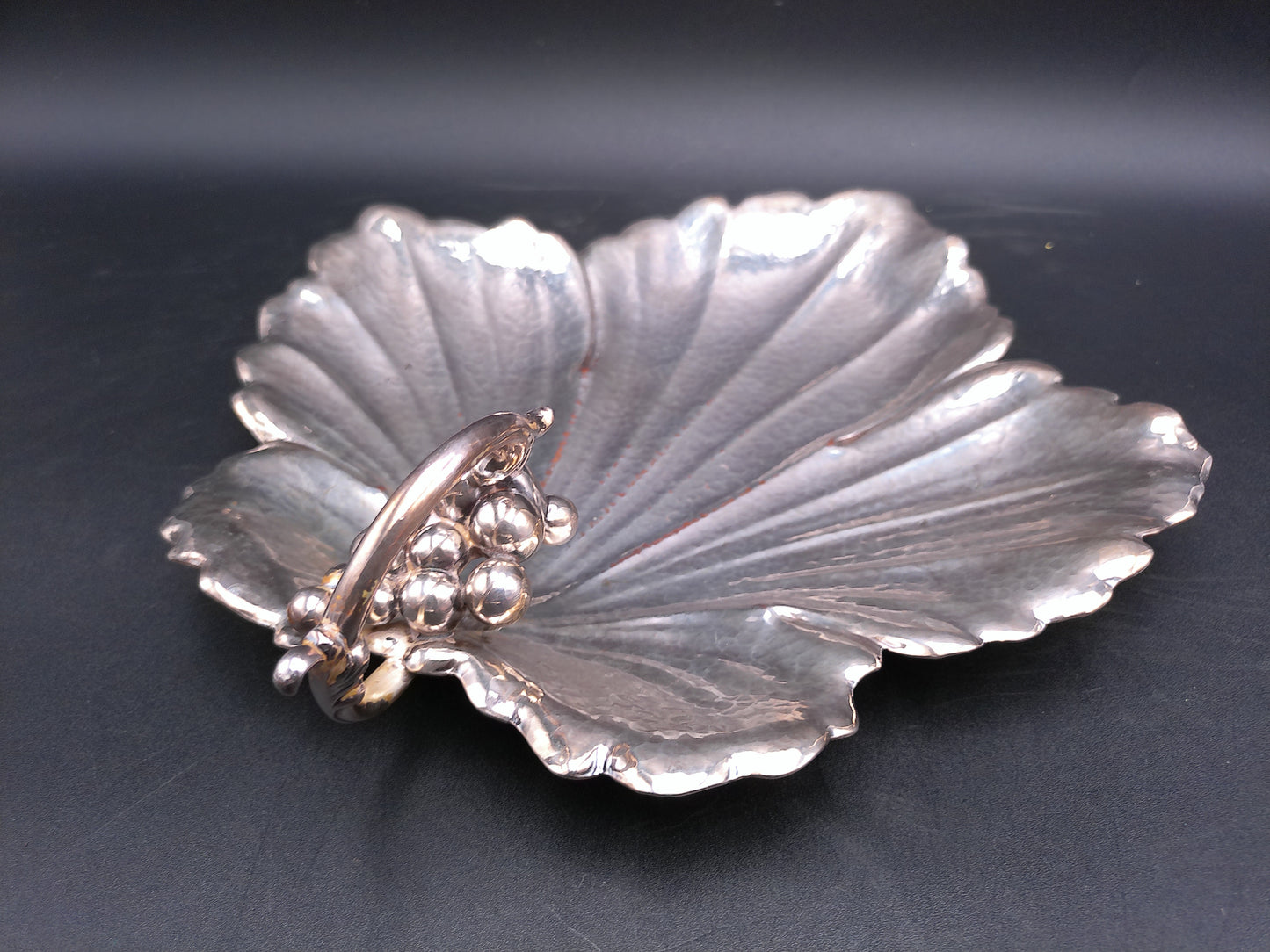 Wallace Brothers Silver Plate WB Dog Trademark Grape Leaf Tray 2917 C US Antique
