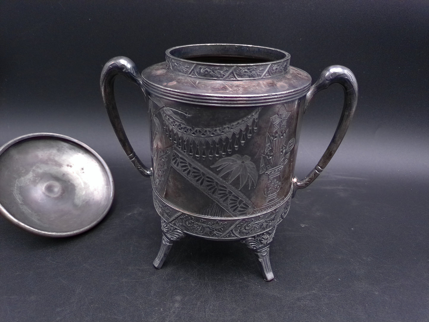 Sugar Bowl Silver Plate Piece Aurora S.P. MFG. Co. Triple plate. 910