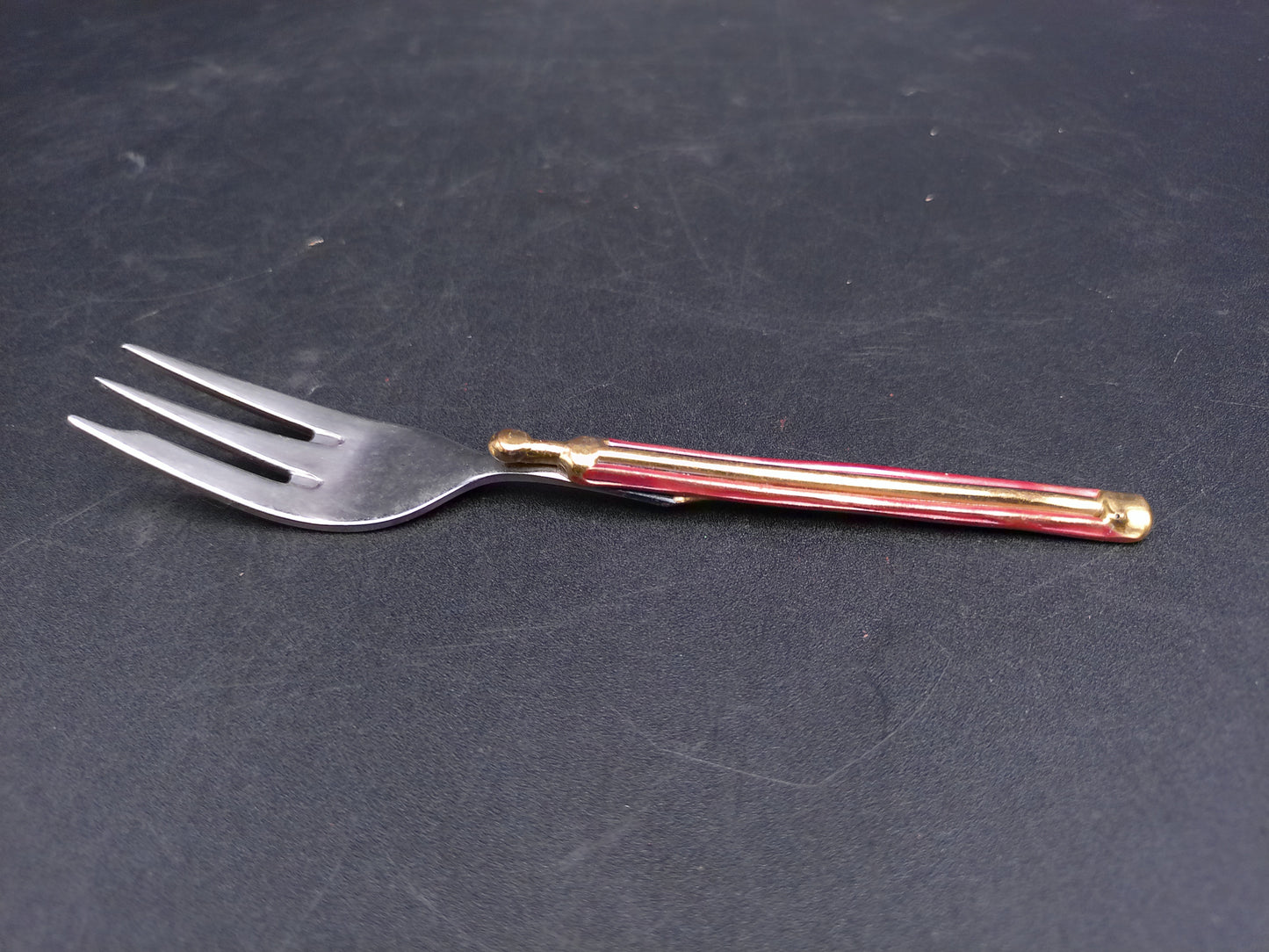 Group of 5 Decorative Dinner Cake Forks Gold Colored Vintage
