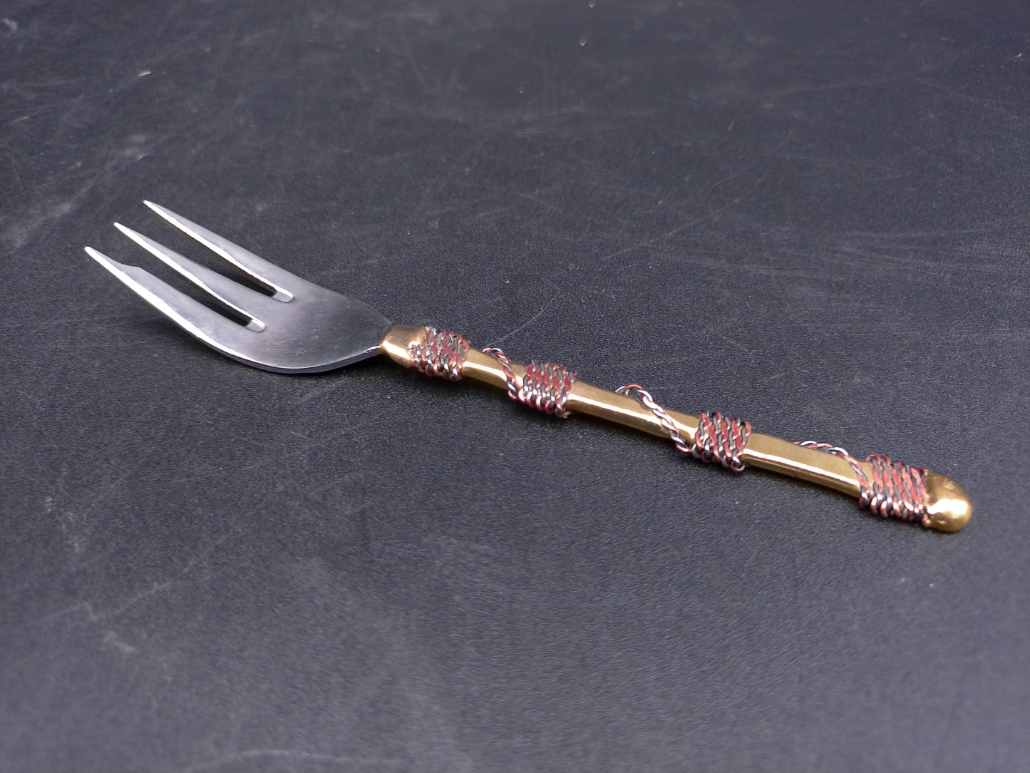 Group of 5 Decorative Dinner Cake Forks Gold Colored Vintage