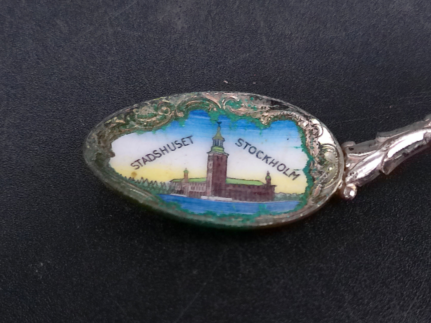 Decorative Spoons Canada Shockholm Mockba Gold and Silver Plated