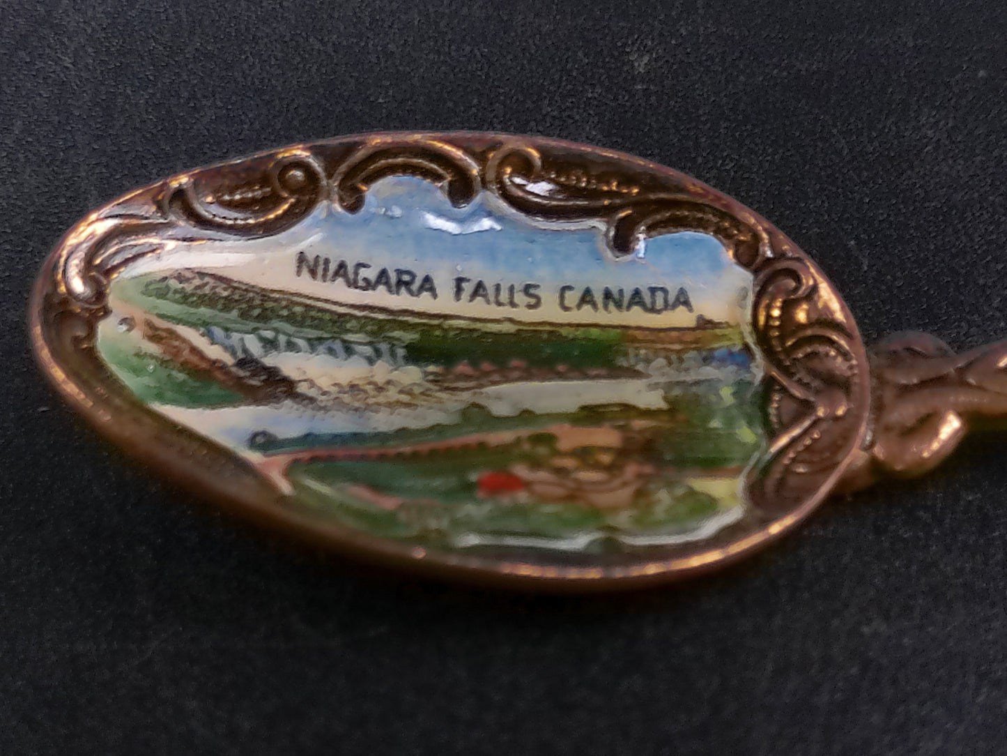 Decorative Spoons Canada Shockholm Mockba Gold and Silver Plated
