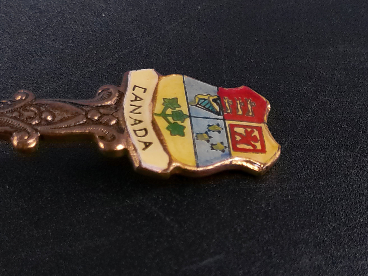 Decorative Spoons Canada Shockholm Mockba  Gold and Silver Plated