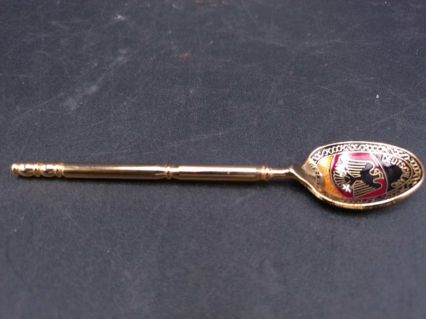 Collectible Souvenir Deutschland Germany Gold Tone Spoon in Case
