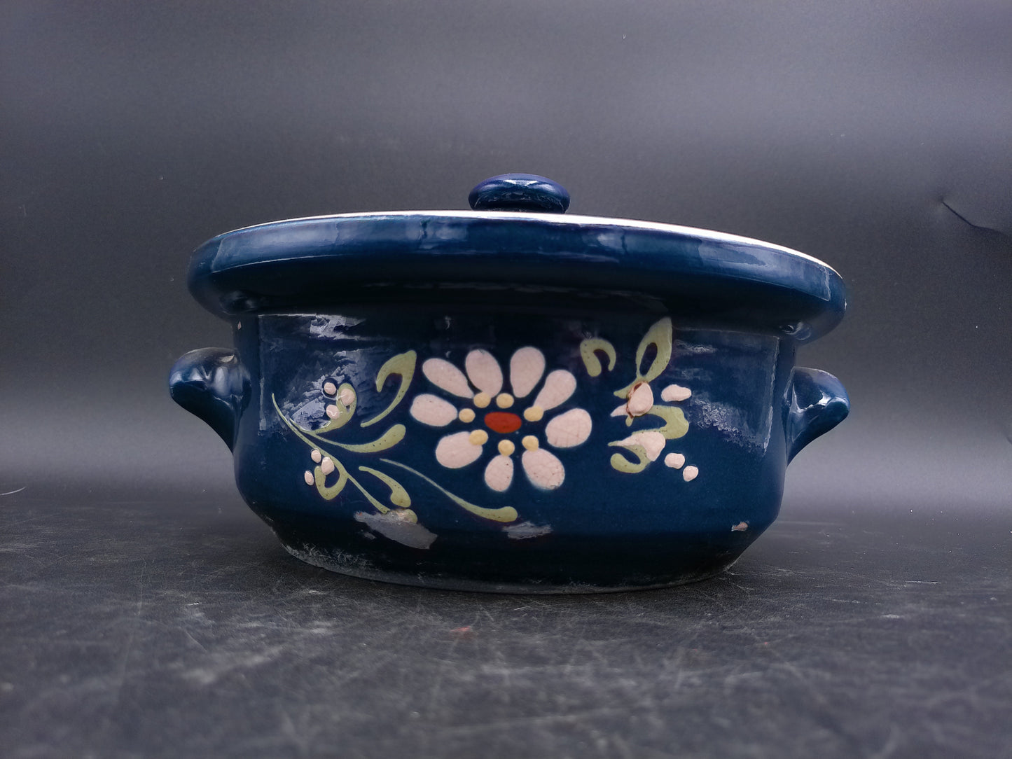 Cermanic Hand Painted Pot Bowl with Handles Lid Vintage Floral Design