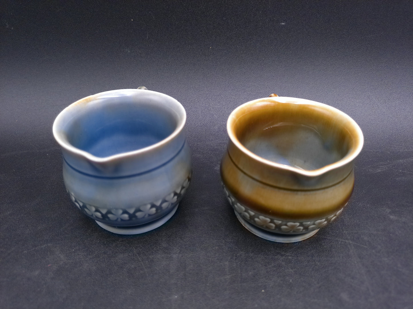 Wade Irish Porcelain Coffee Tea Mugs Set of 2, 3 leaf Clovers Designs on Mugs