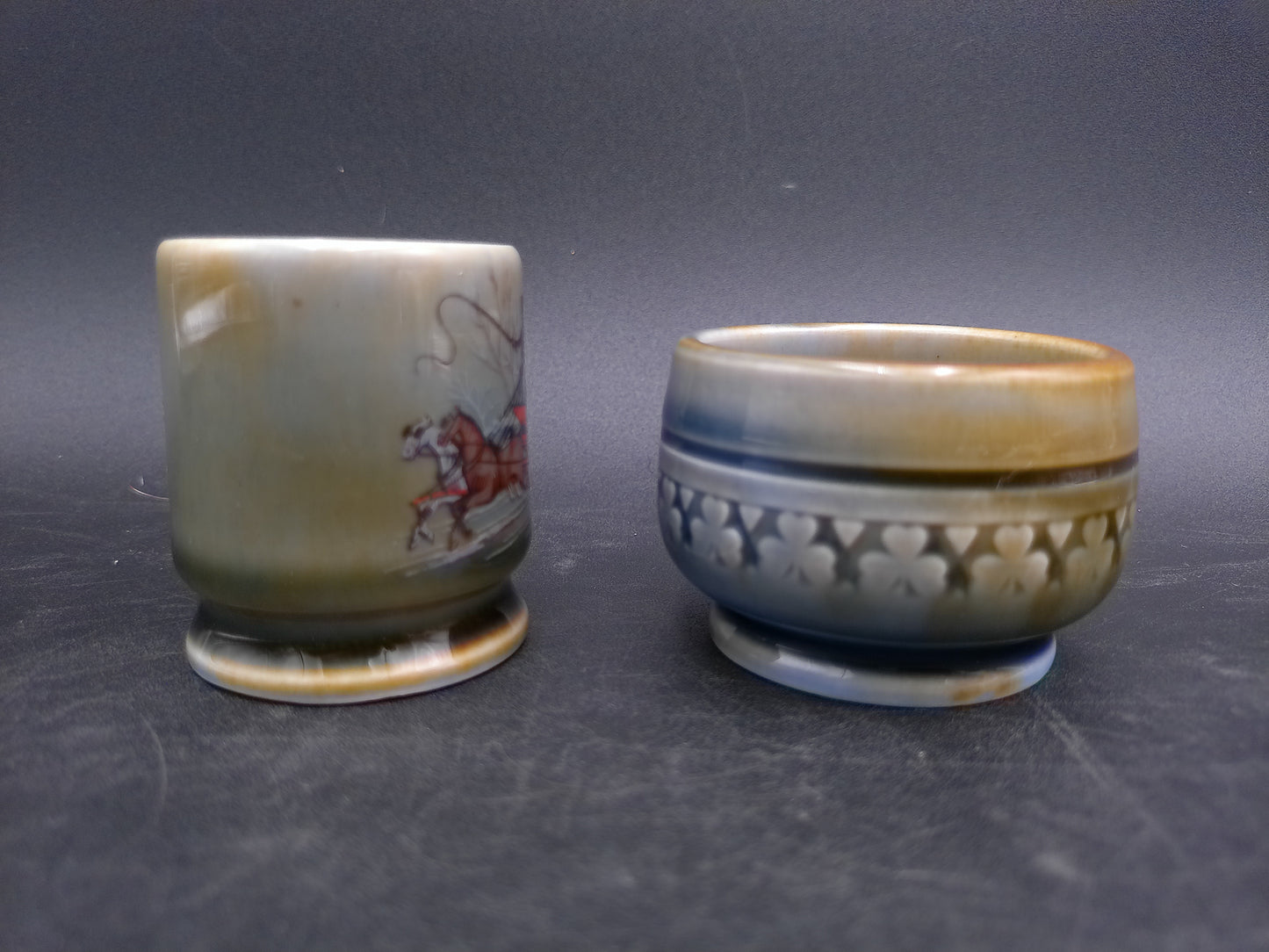 Irish Wade Porcelain set of 2 size Mugs Cups Made in Ireland Vintage
