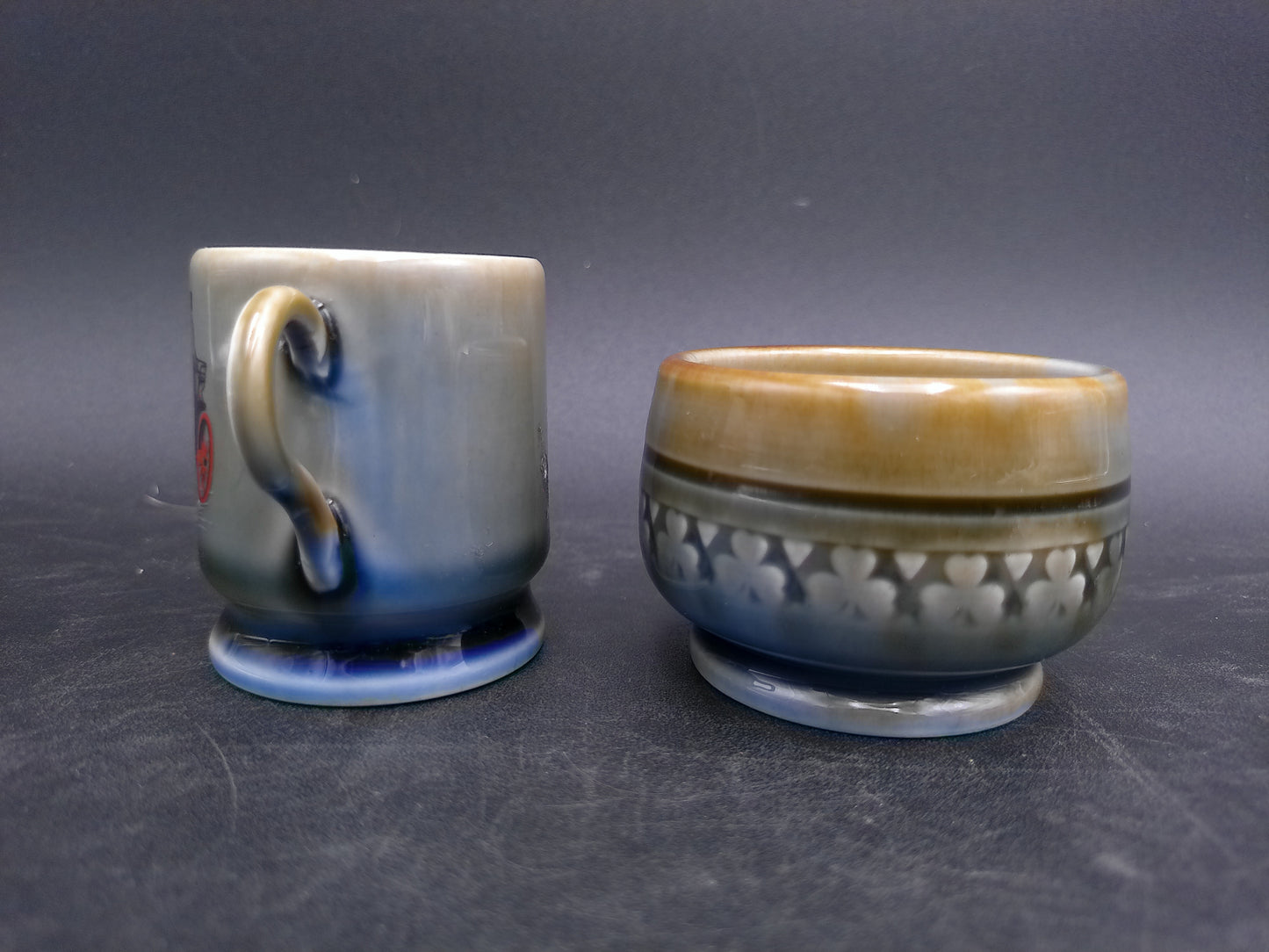 Irish Wade Porcelain set of 2 size Mugs Cups Made in Ireland Vintage