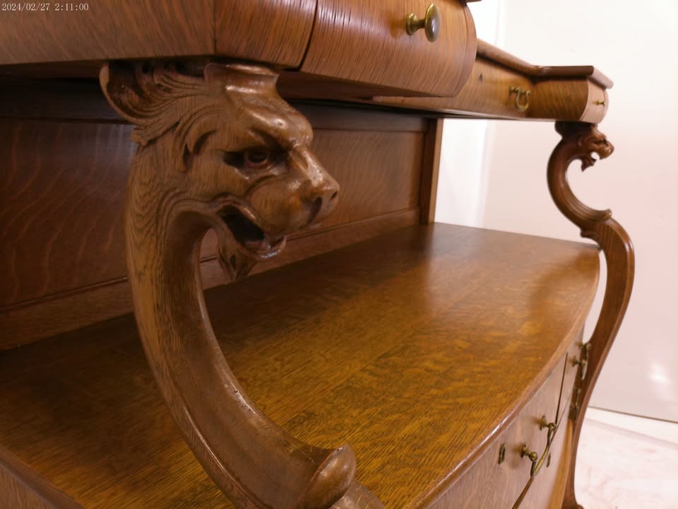 Antique Empire Style Tiger Oak Carved Claw Foot