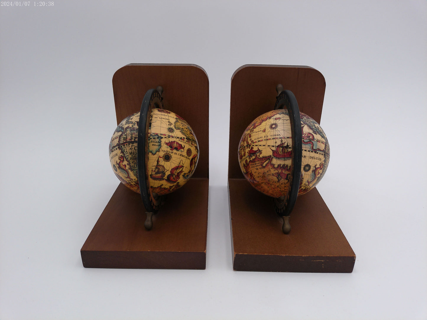 Pair of Nice Globe  Bookends