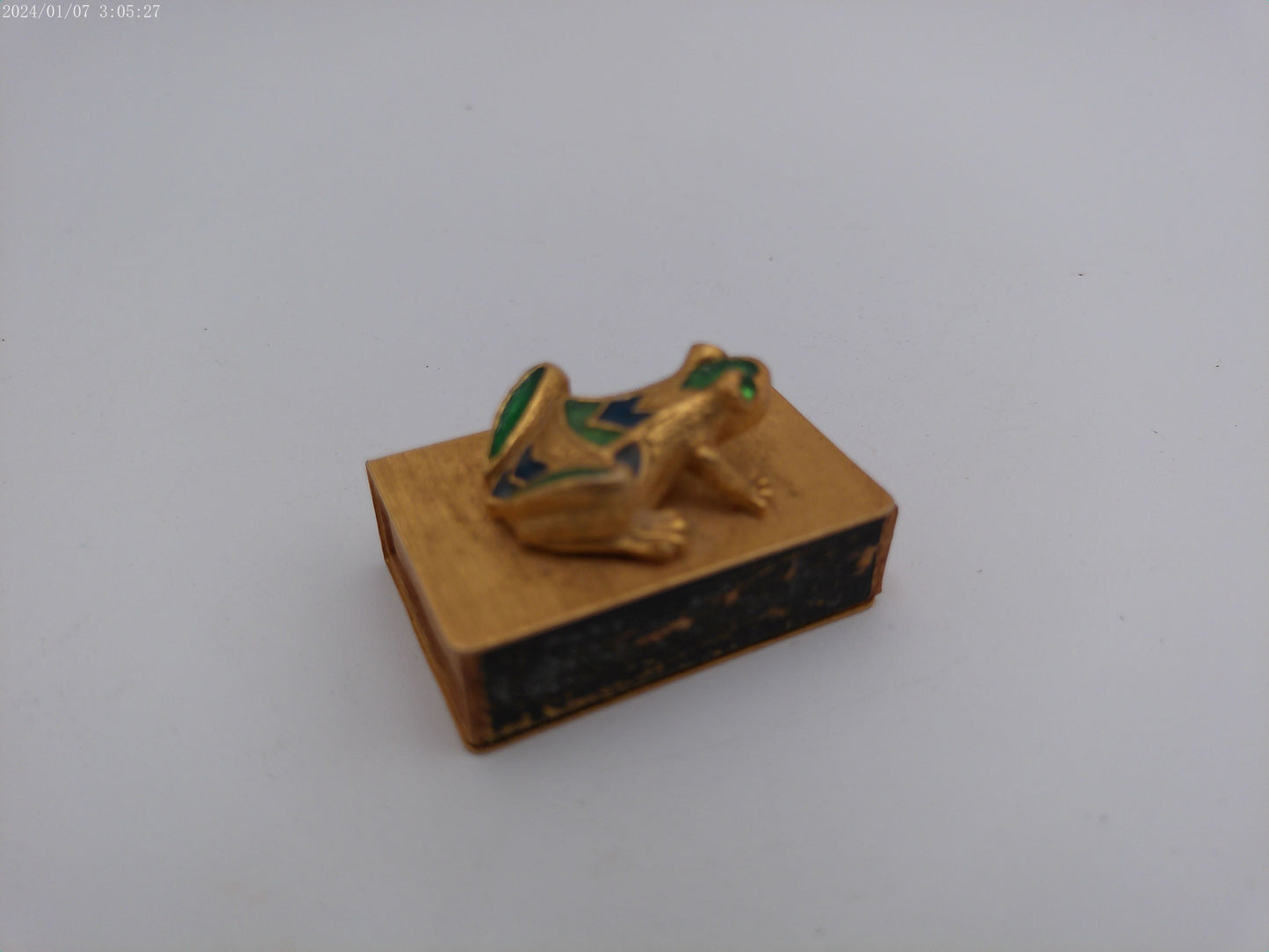 Gold and Enamel Baby Frog Matchbox  Rare