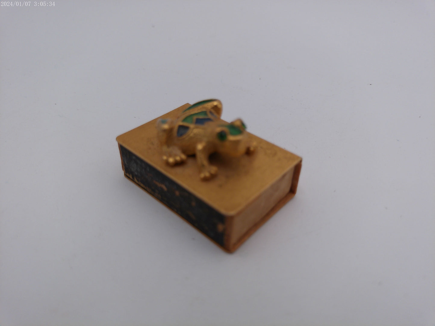 Gold and Enamel Baby Frog Matchbox  Rare