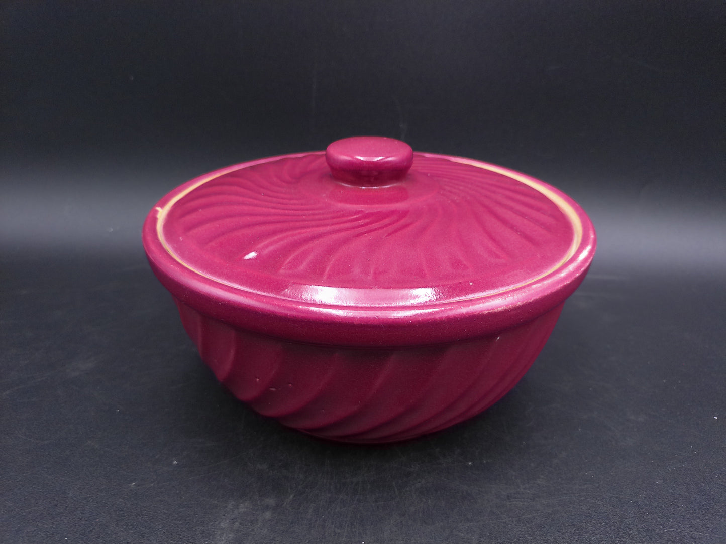 Crock Casserole Baking Dish with Lid Swirl Red Maroon ovenware Made in USA