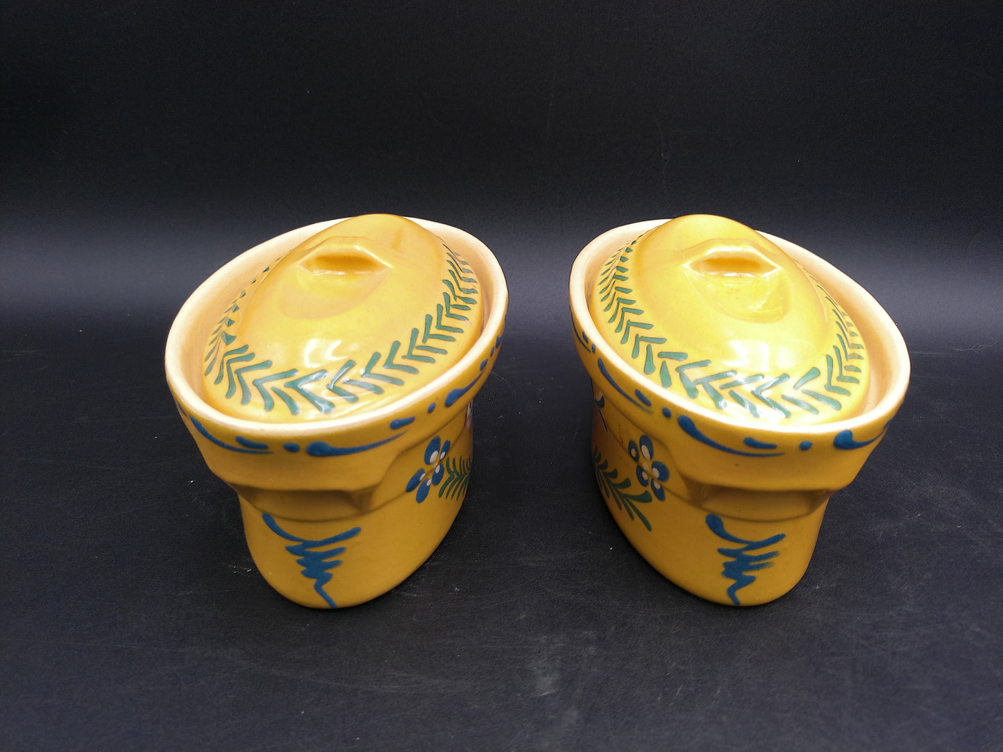 Oval Casserole Dish Set of 2 with Lids Marked on Bottom 00 Vintage