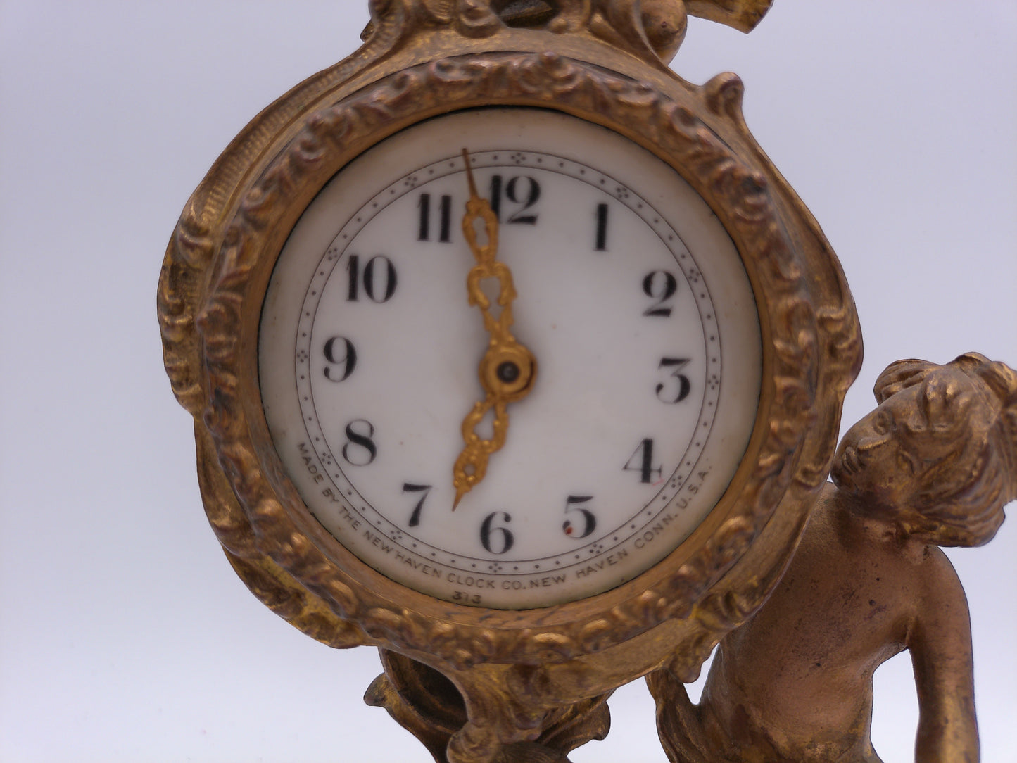 New Haven Clock Co Victorian Mantel Clock  Vintage
