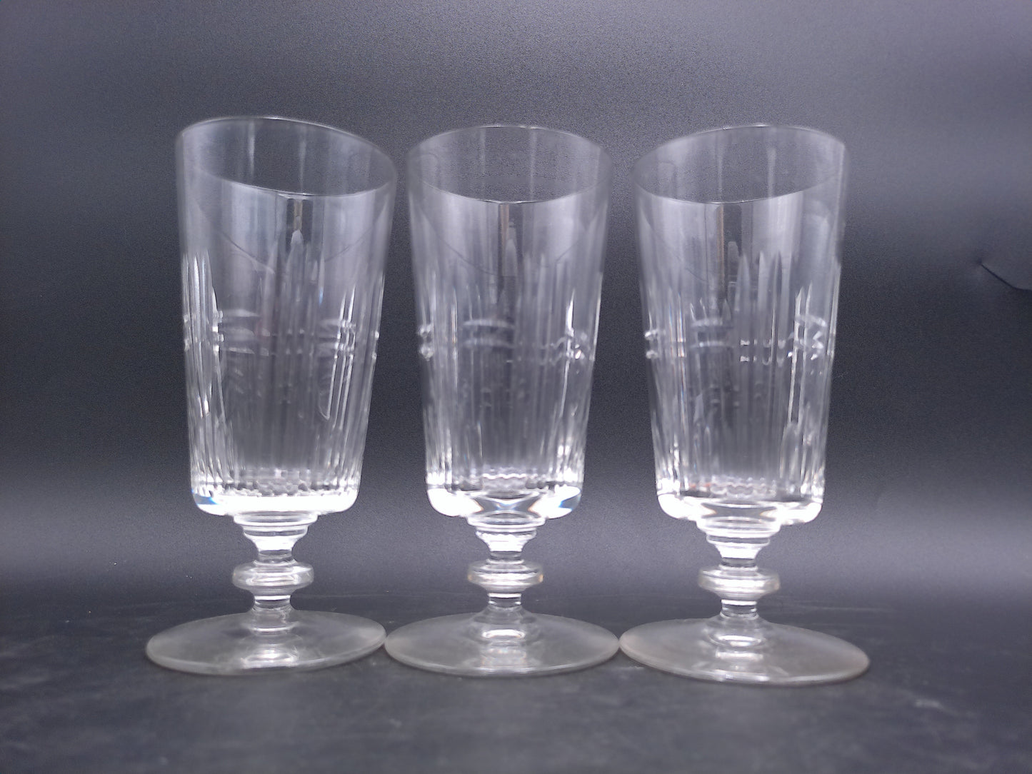 Glass Wafer Stem Water Goblet Set of 3 Beautiful Design Vintage