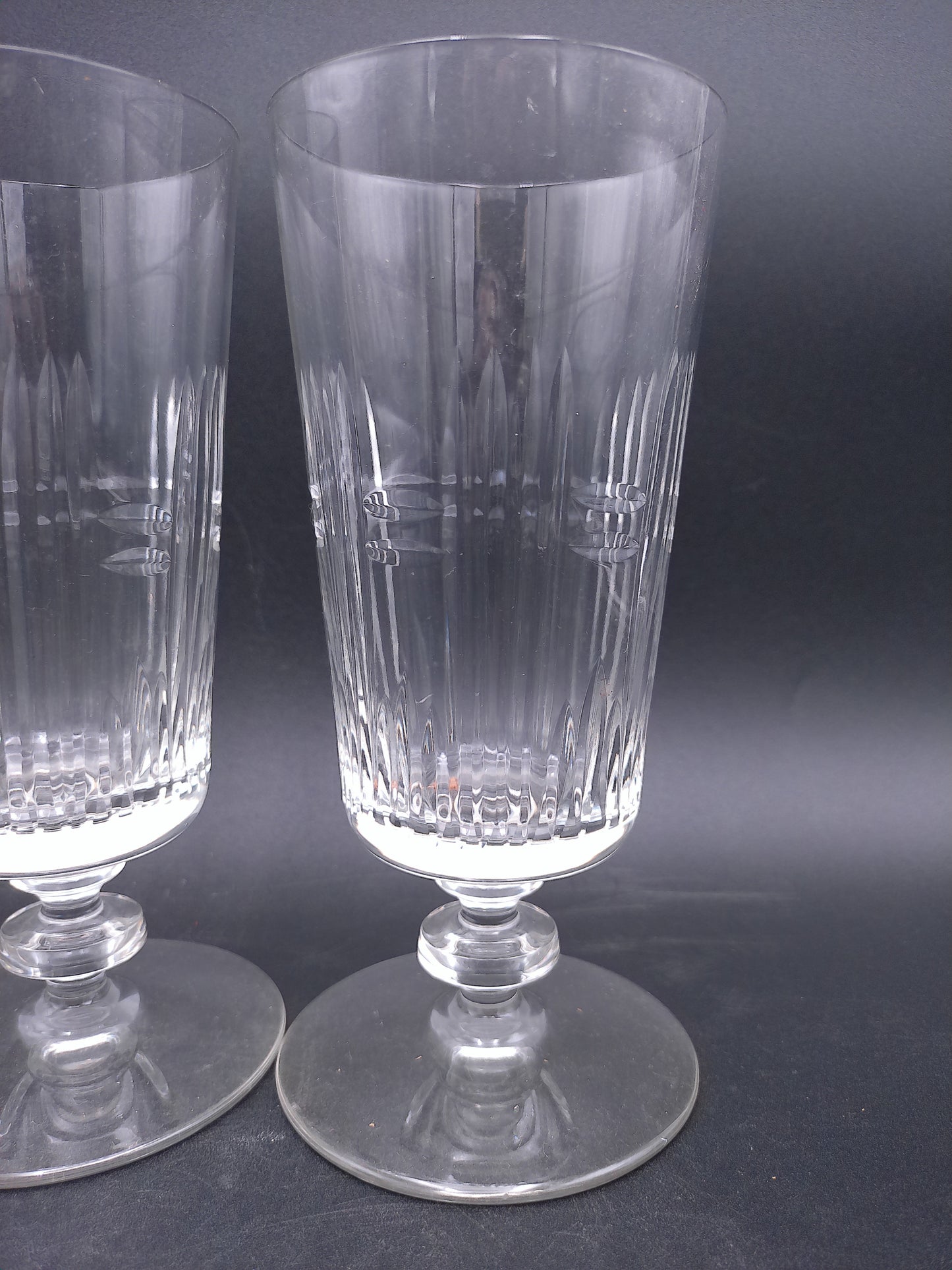 Glass Wafer Stem Water Goblet Set of 3 Beautiful Design Vintage