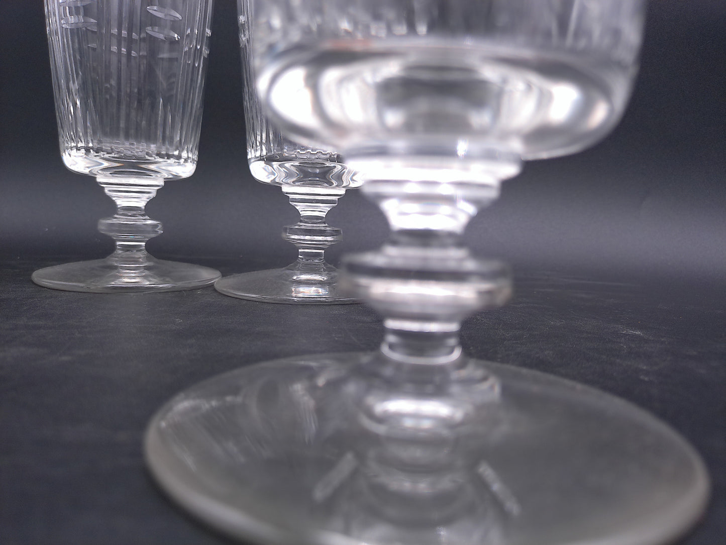 Glass Wafer Stem Water Goblet Set of 3 Beautiful Design Vintage
