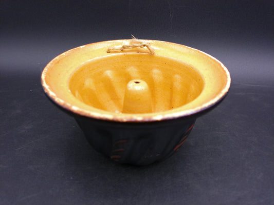 Glazed Mold Bundt Pan Ceramic Floral Design Green Yellow White Colors