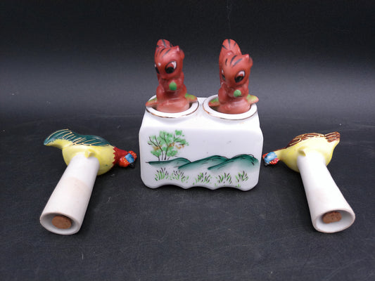 Swinging Salt & Pepper Shakers Yellowstone Park Two Sets One Holder