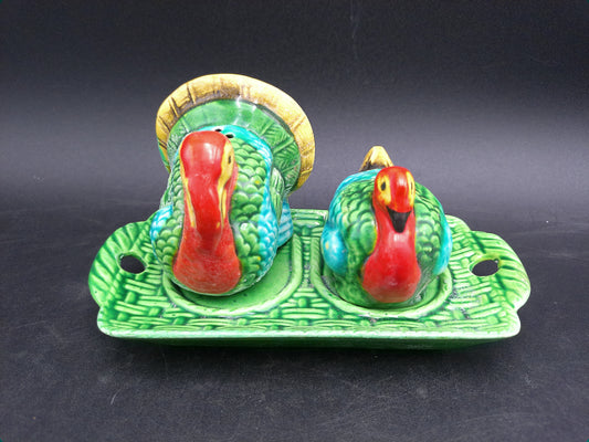 Salt & Pepper Shakers  1940's Tom Turkey and Hen with Tray