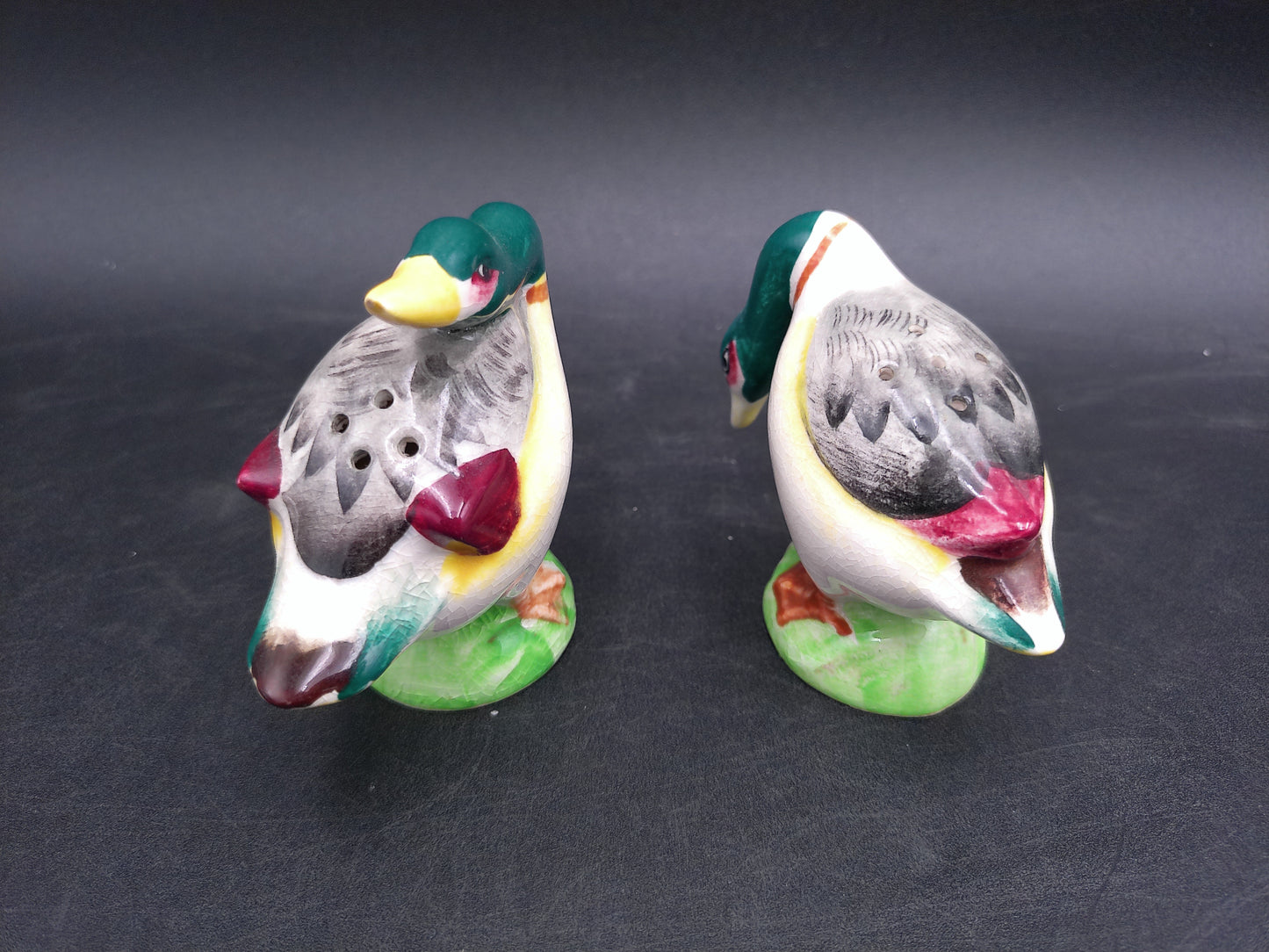 Salt and Pepper Shakers Geese Design Vintage Made in Japan