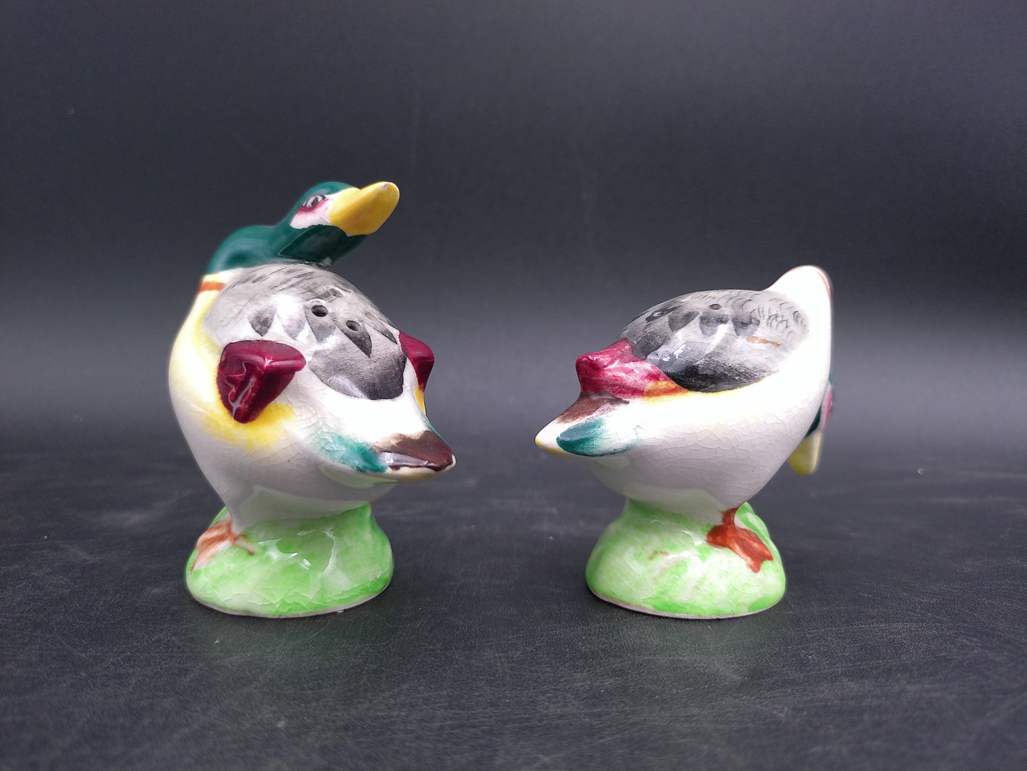 Salt and Pepper Shakers Geese Design Vintage Made in Japan