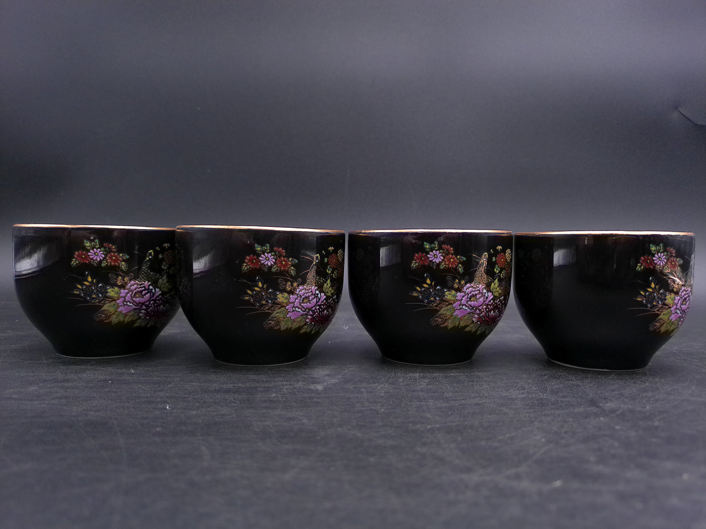 Japanize Tea Pot and 4 Tea Cups Vintage Floral Design Gold Rim