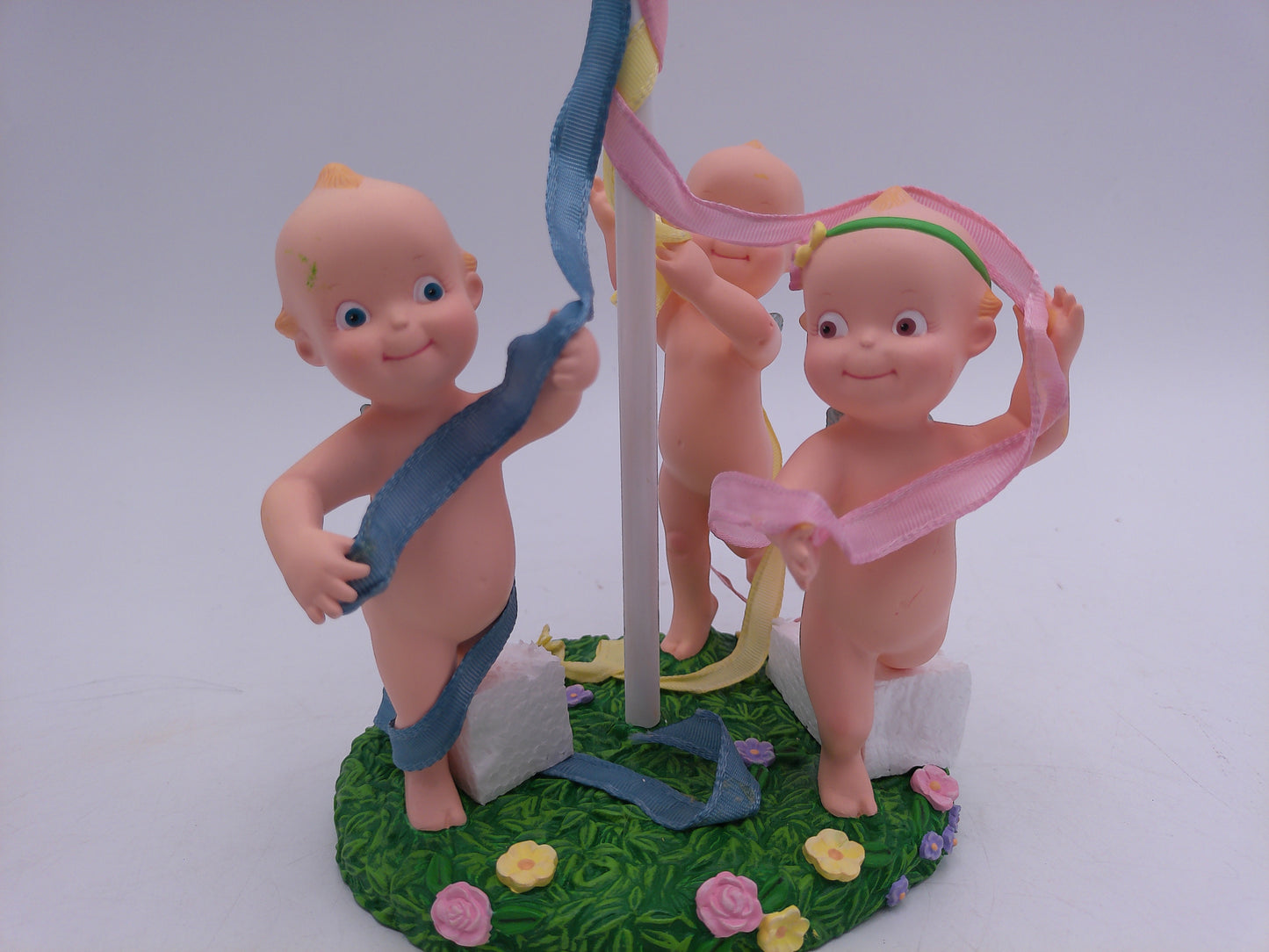 Kewpie The Danbury Mint "Ring Around The Maypole" Kewpie