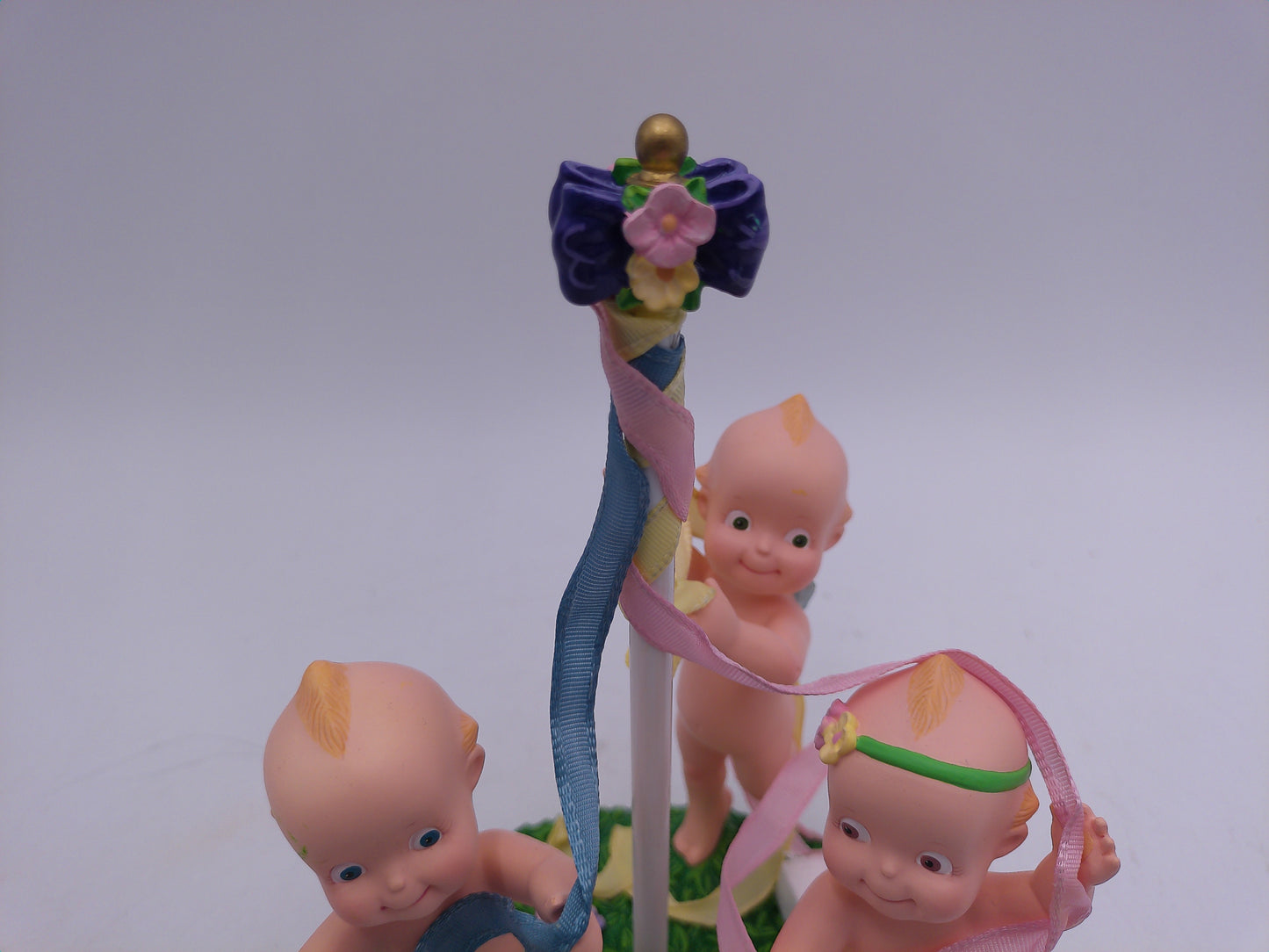 Kewpie The Danbury Mint "Ring Around The Maypole" Kewpie