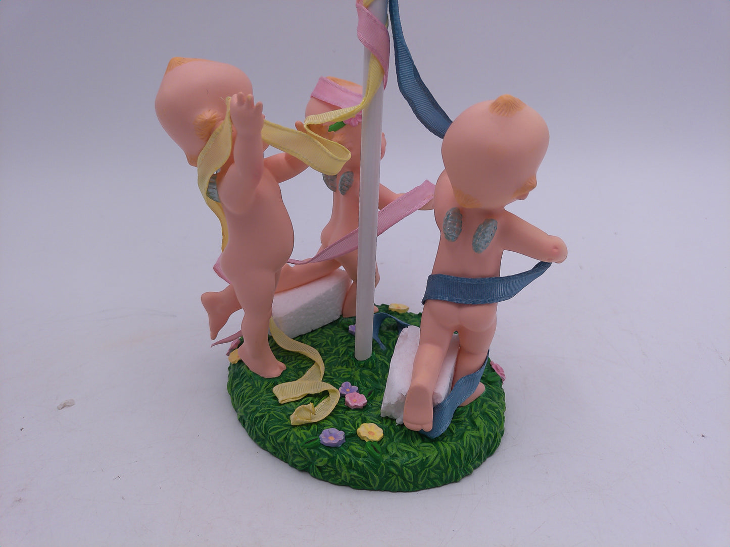 Kewpie The Danbury Mint "Ring Around The Maypole" Kewpie