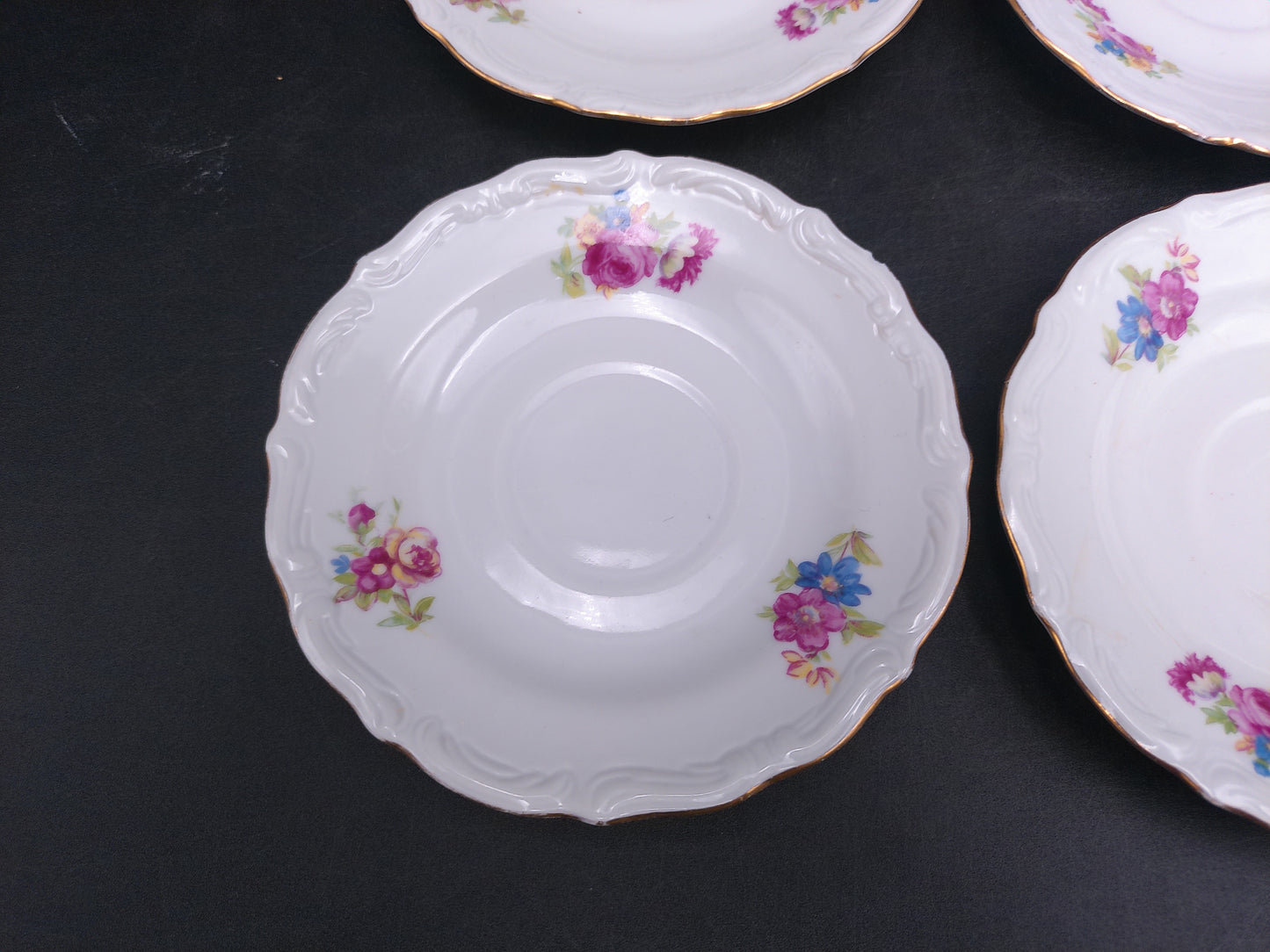 Walbrzych Made in Poland Porcelain Set of 4 Plates  Gold Rim Floral Design Vintage