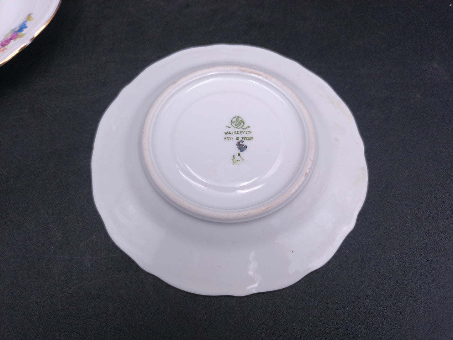 Walbrzych Made in Poland Porcelain Set of 4 Plates  Gold Rim Floral Design Vintage
