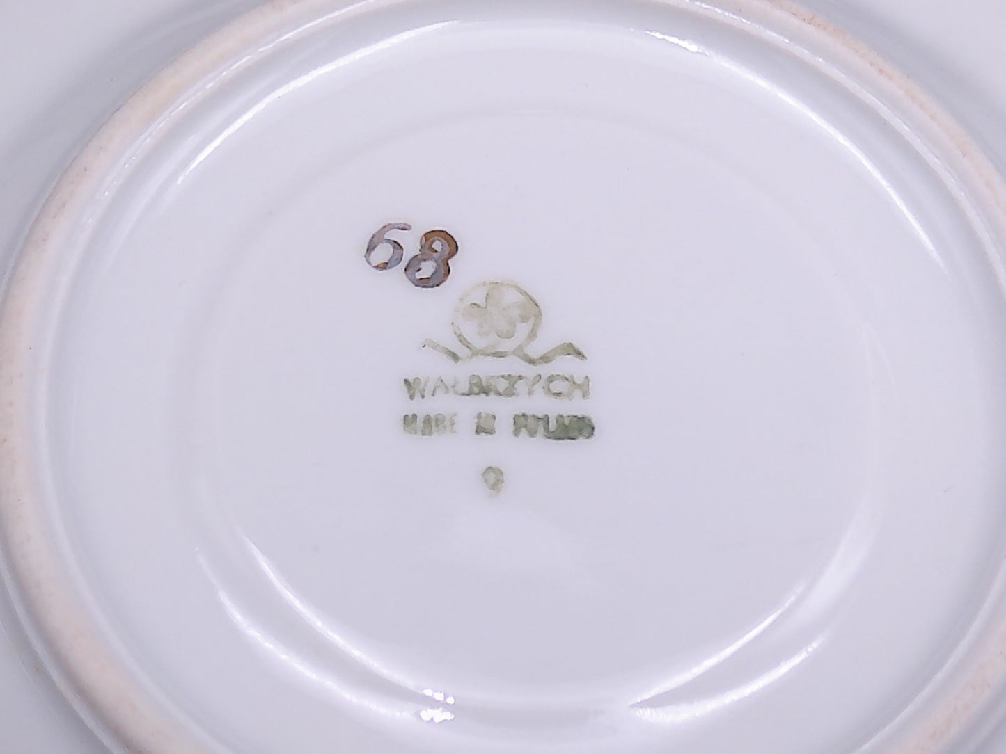 Walbrzych Made in Poland Porcelain Set of 4 Plates  Gold Rim Floral Design Vintage