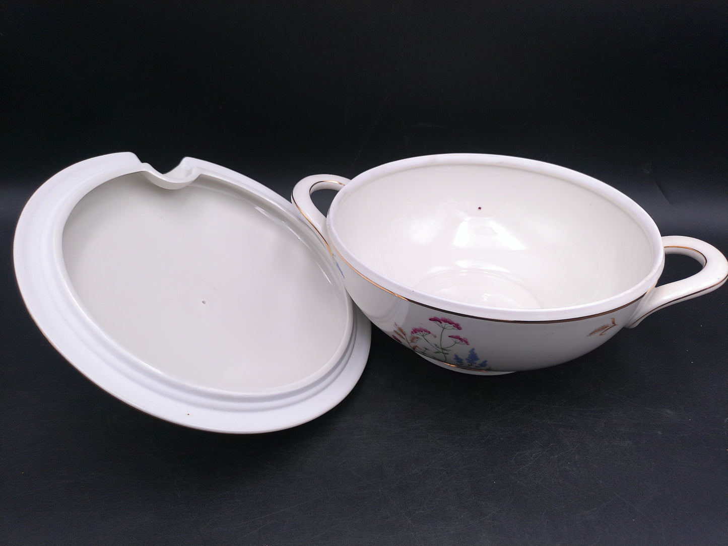 Gold Rings and Top Bavaria Elfenbein Porzellan Brand Bowl with Lid Made in Germany