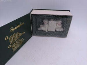 Snowbabies Waiting For Christmas  Figure Figurine Statue 36