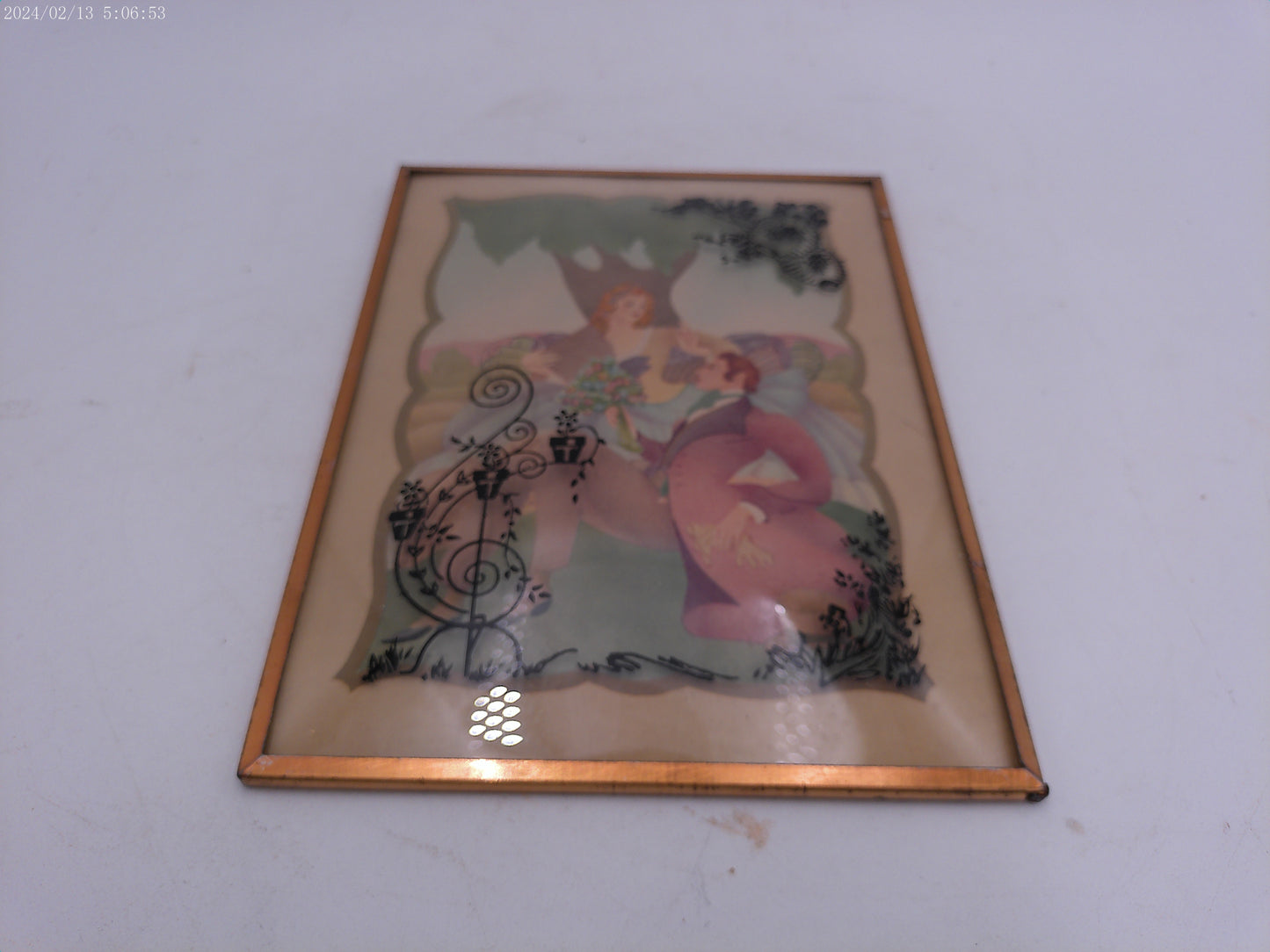 Glass Convex Silhouette Framed Picture Couple in Park Metal  Frame  B119