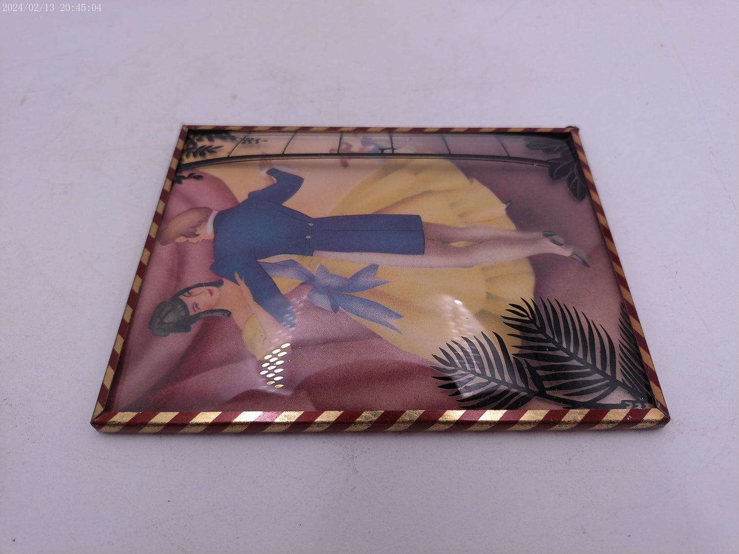 Glass Convex Silhouette Framed Picture Couple Dancing Color  B26