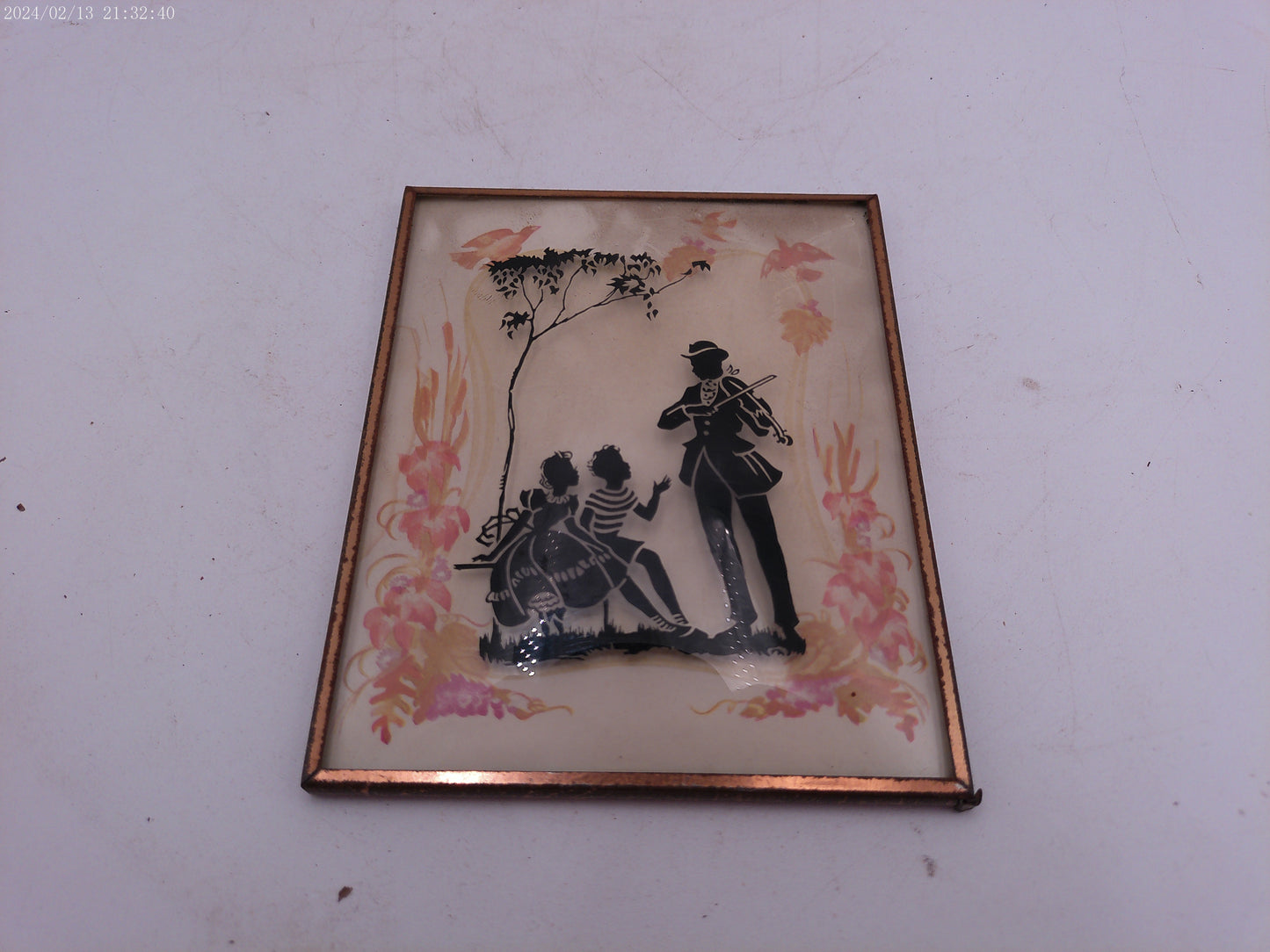 Glass Convex Silhouette Framed Picture Man Playing Violin B221