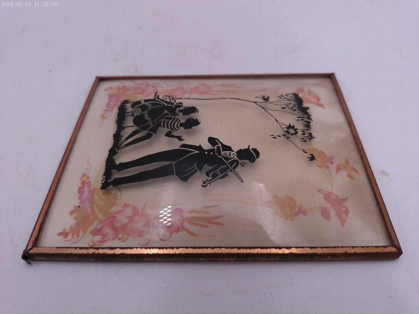 Glass Convex Silhouette Framed Picture Man Playing Violin B221