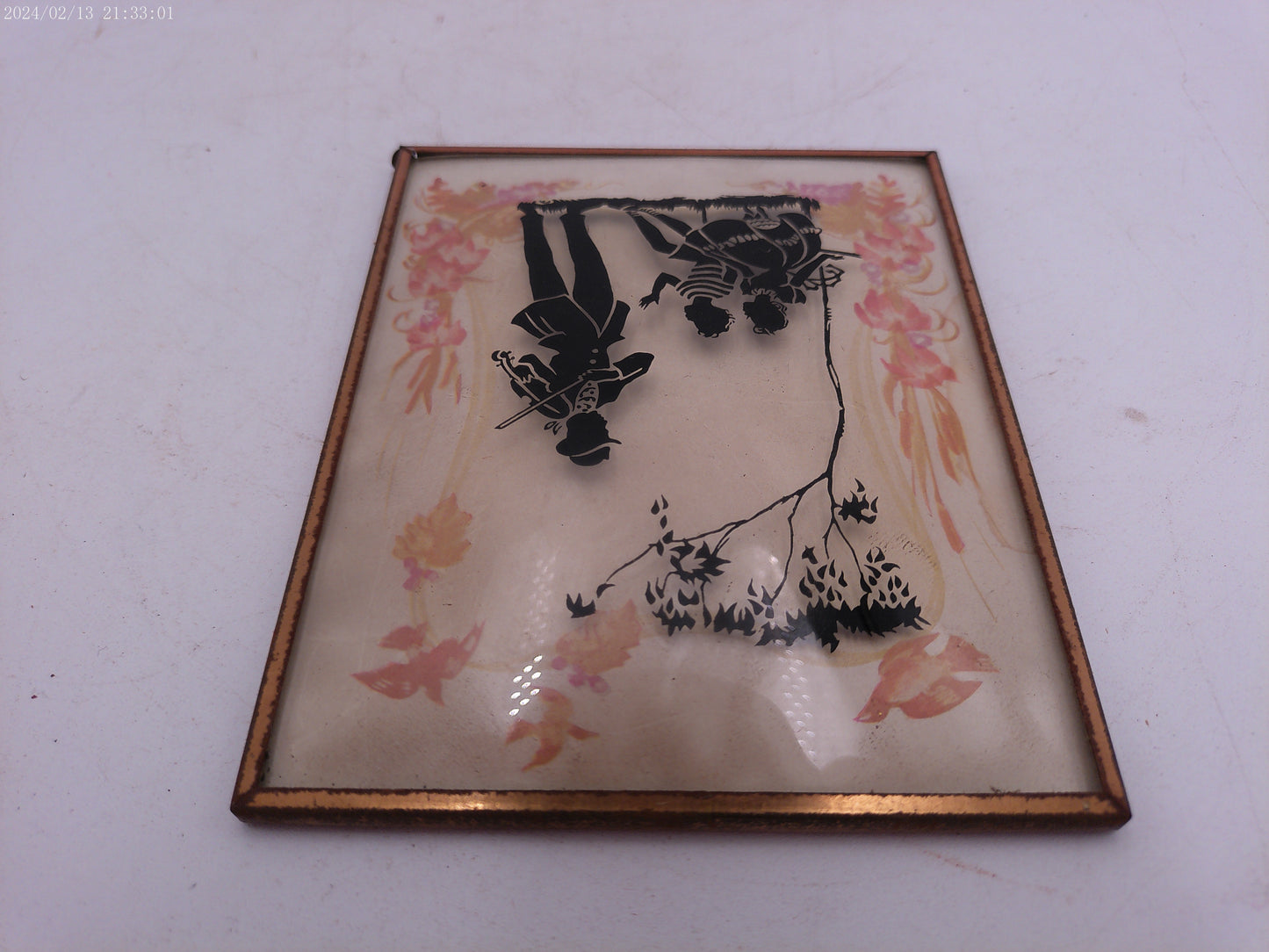 Glass Convex Silhouette Framed Picture Man Playing Violin B221