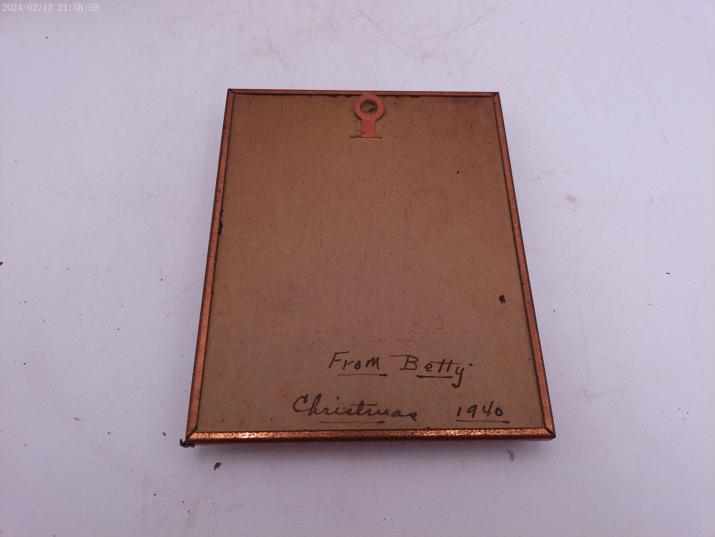 Glass Convex Silhouette Framed Picture Couple Hand Kiss B34