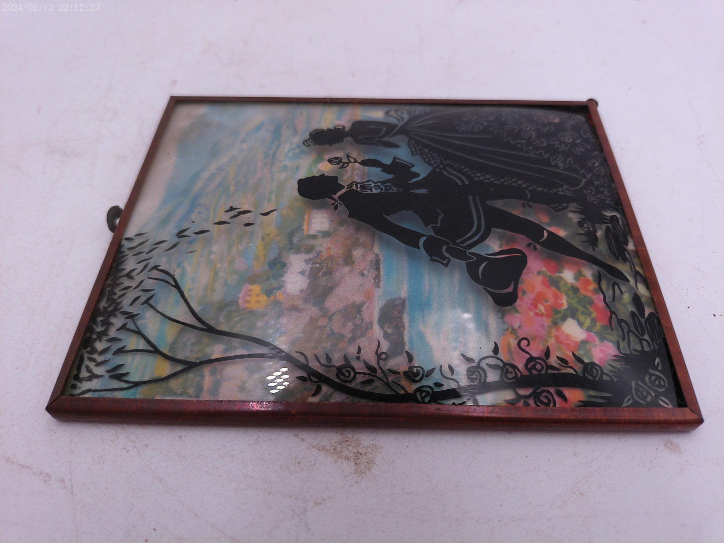 Glass Convex Silhouette Framed Picture Couple With a Flower  B310