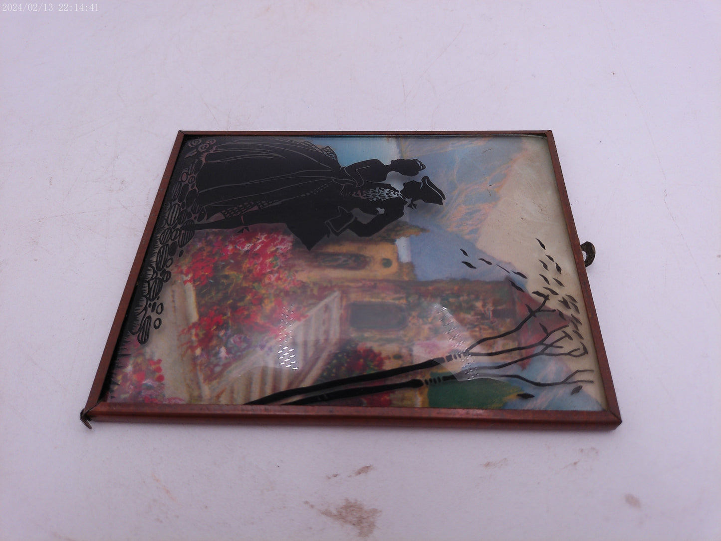 Glass Convex Silhouette Framed Picture Couple with Flowers by Stairs  B312