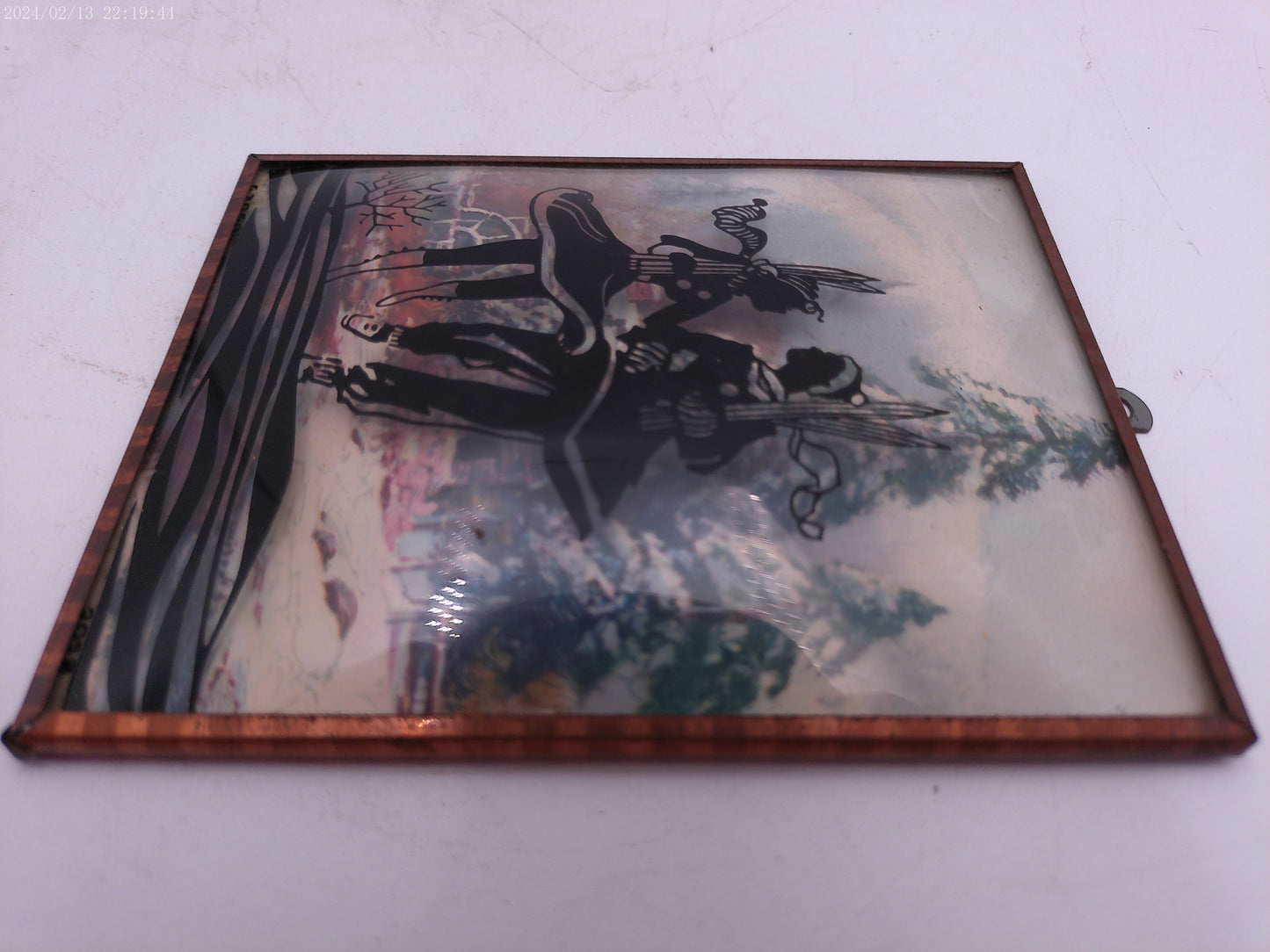 Glass Convex Silhouette Framed Picture Couple ice skating B316