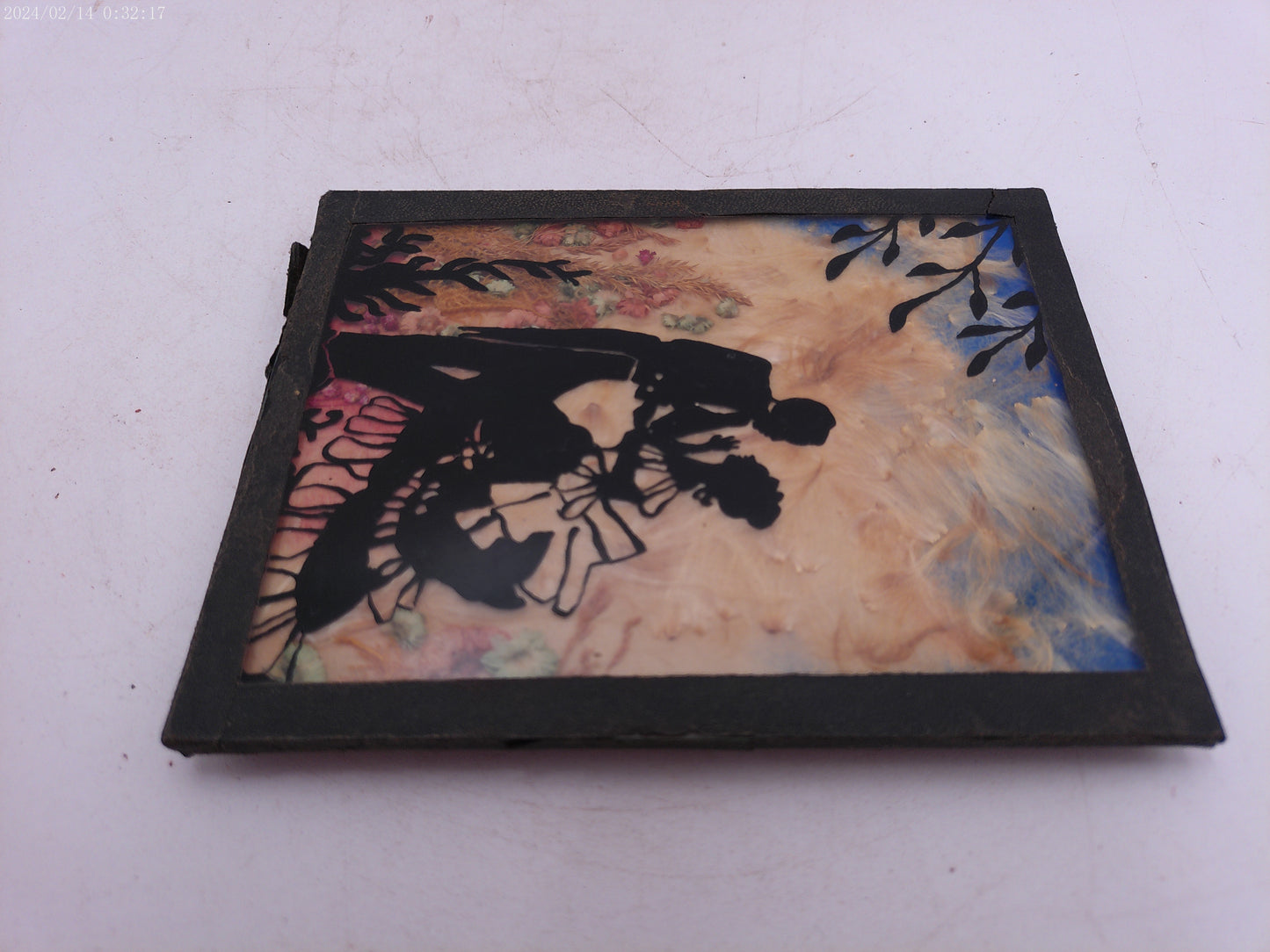 Glass Convex Silhouette Framed Picture Couple Dancing in the Sun  B416