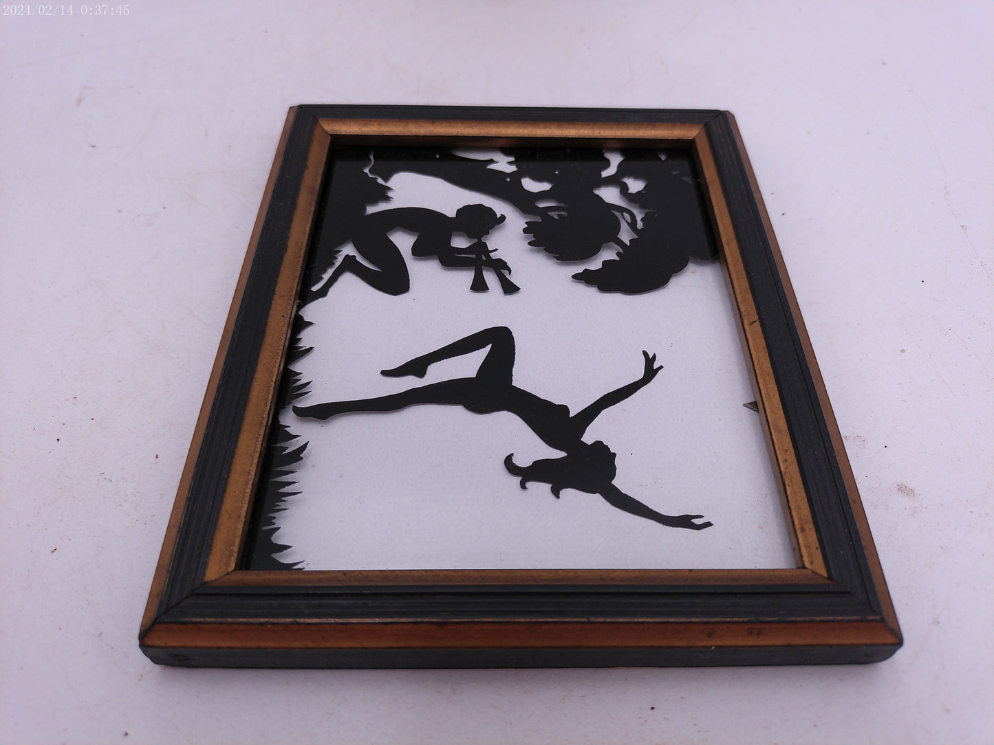 Glass Convex Silhouette Framed Picture Couple Playing Flute and dancing   B51