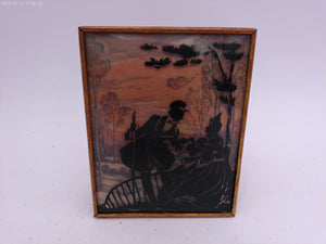 Glass Convex Silhouette Framed Picture Couple Relaxing Outside   B56