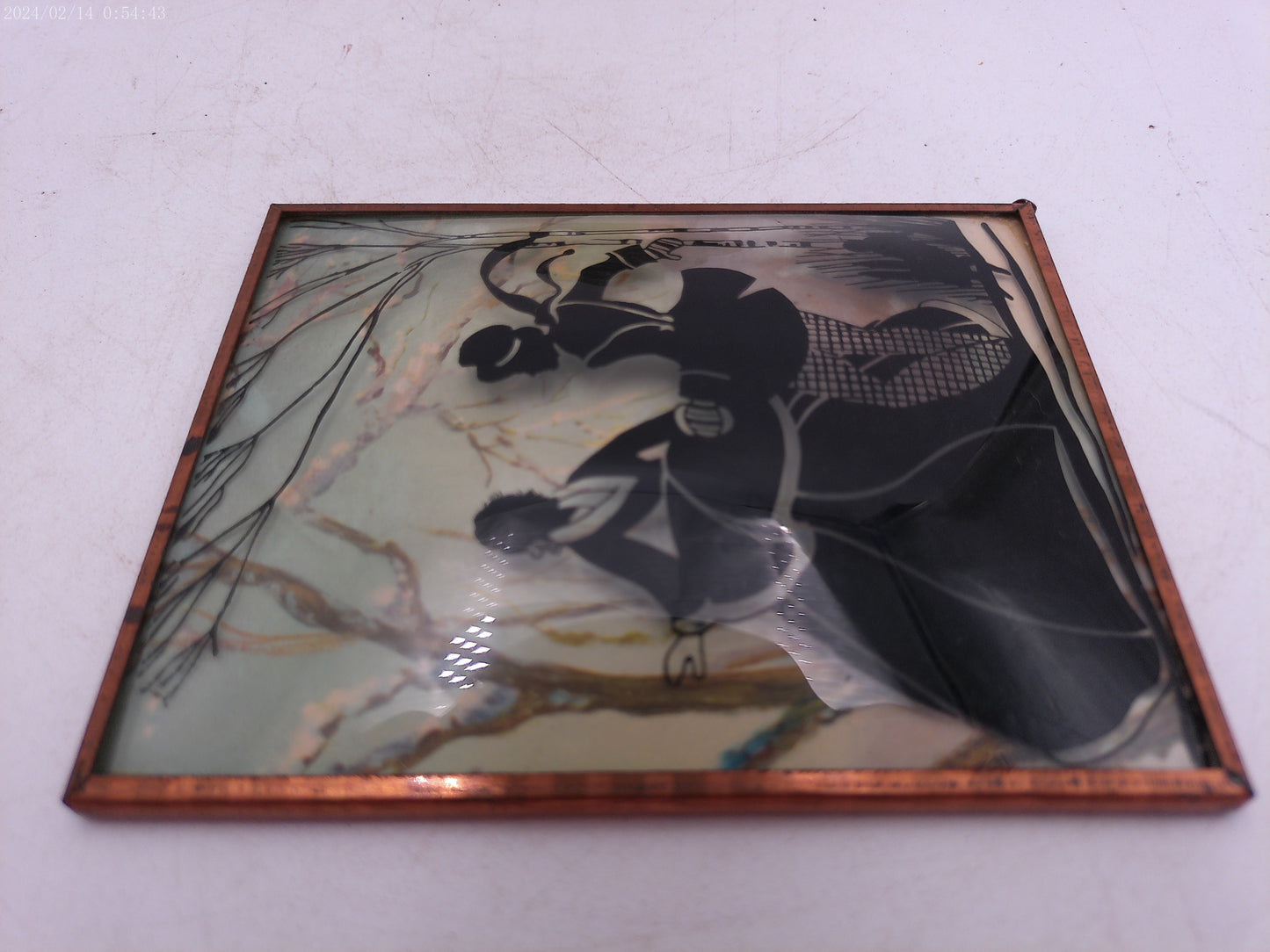 Glass Convex Silhouette Framed Picture Couple Enjoying Outside  B510