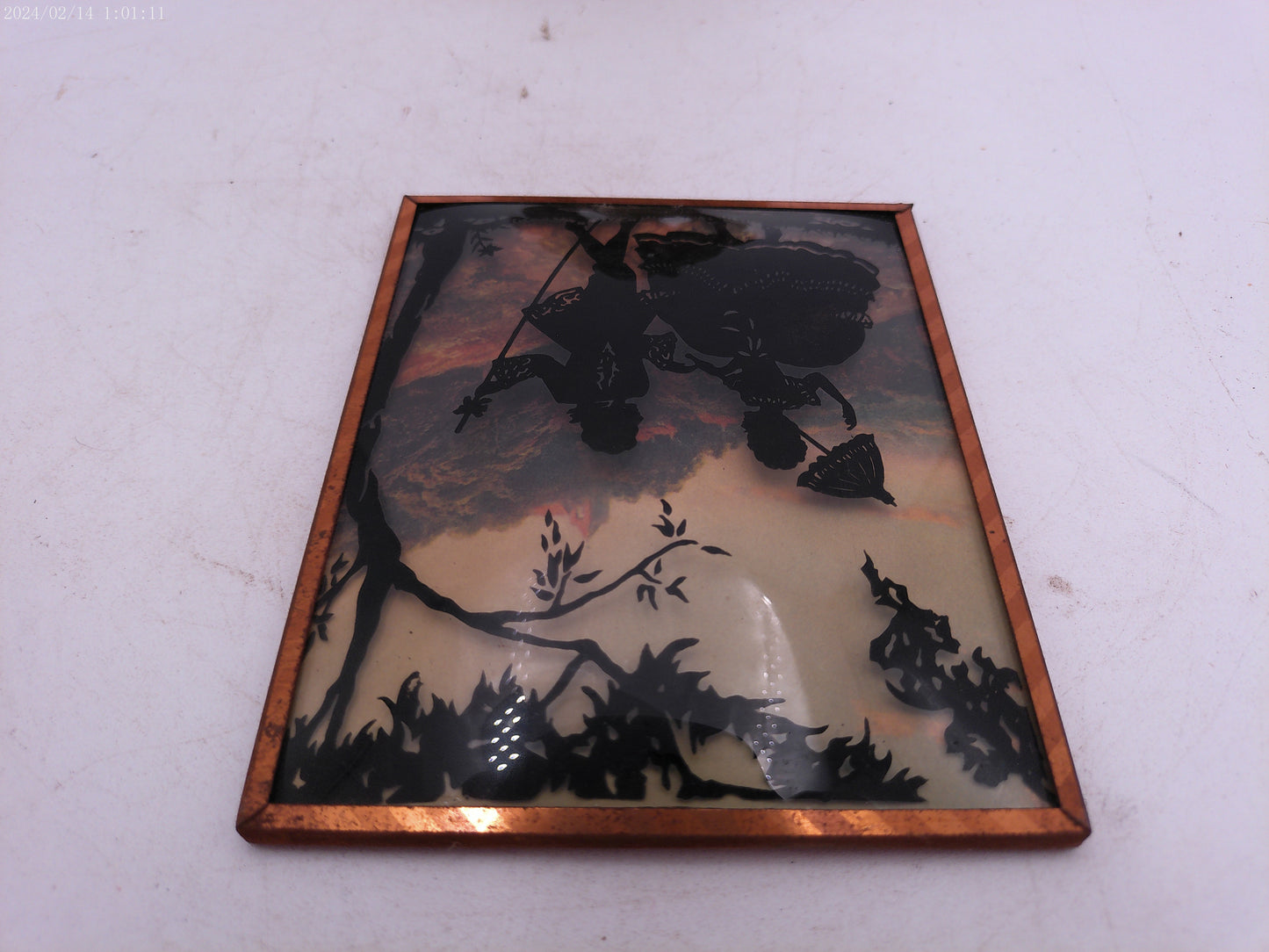 Glass Convex Silhouette Framed Picture Couple Enjoying Time Together B515